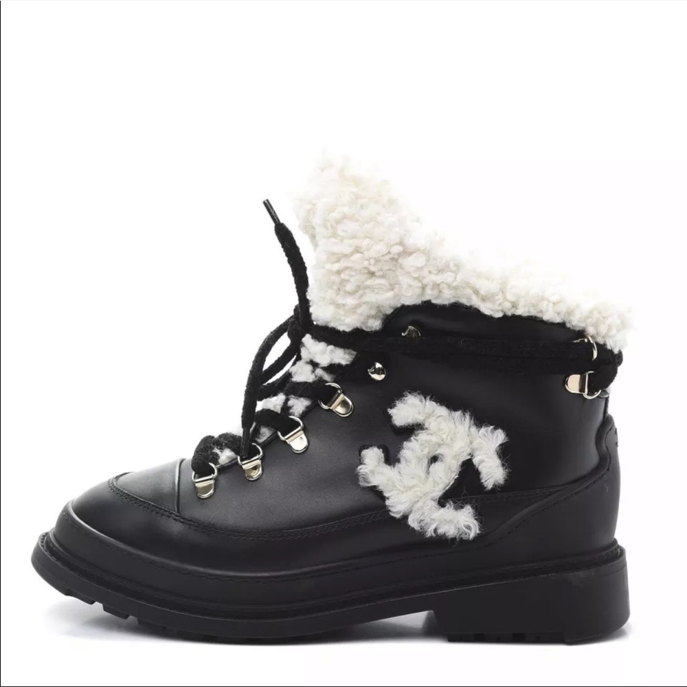 NIB Chanel Shearling Lace Up Combat Boots 38